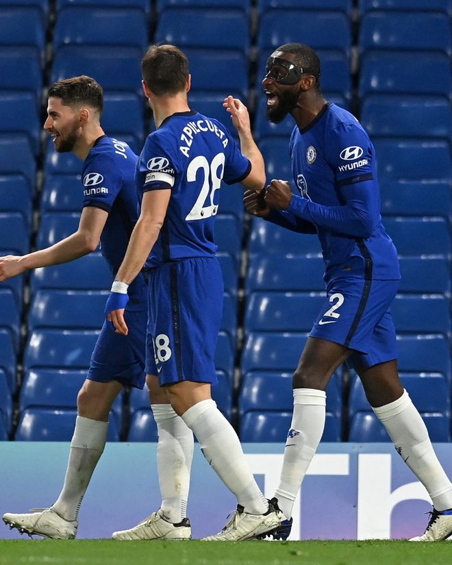 59岁的罗马里奥已与22岁女友分手，巴媒：他又有了新约会对象