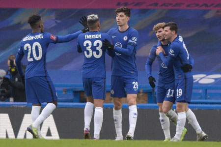 教练：你去给我盯住7号，“膏药式”防守的最高境界就是人盯人“你就说盯的死不死吧”